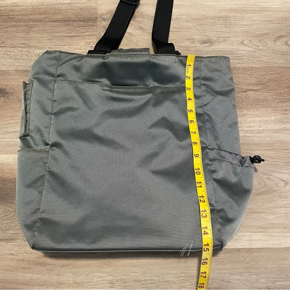 Tumi 543PW Tote Bag Black Gray Business EDC Carry Heavy Nylon